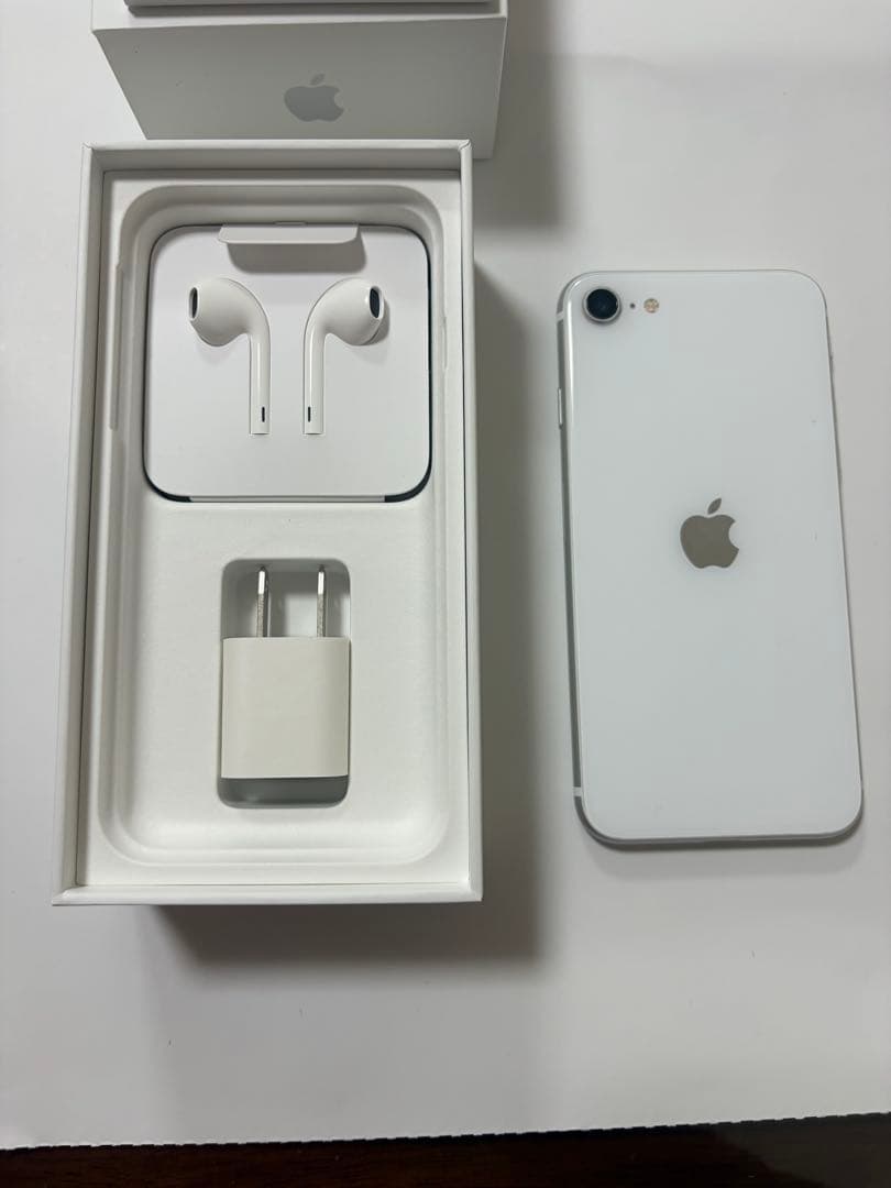 Apple iPhone SE (第2世代) 128GB