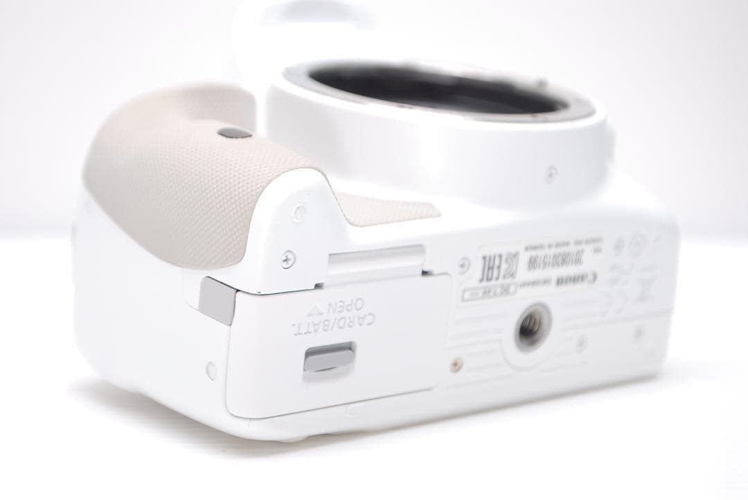 ⭐︎キャノン kiss X7 ⭐︎ダブルレンズセット 最軽量モデル 扱いやすい