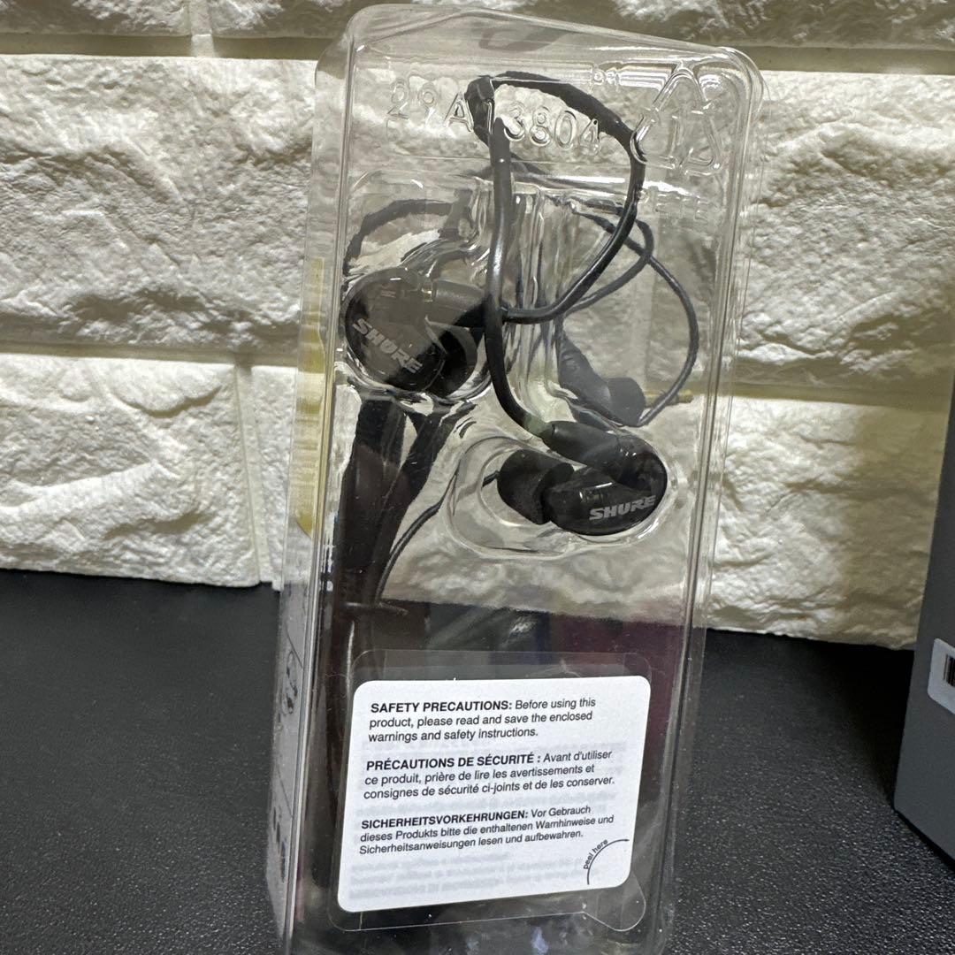 シュア SHURE SE215 クリアブラック　イヤホン 有線イヤホン