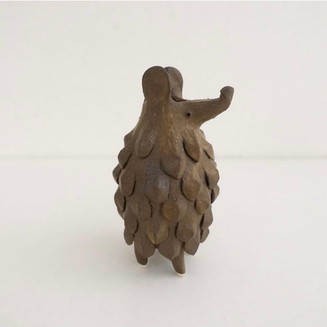 村上直子さん白井隆仁さん　器のしごと　ねずみ 花瓶