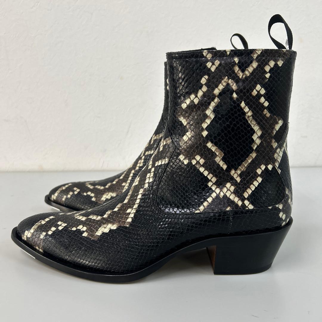 芸術品新品未使用箱付定価30万円の8割引バリーbally蛇革パイソンブーツ黒