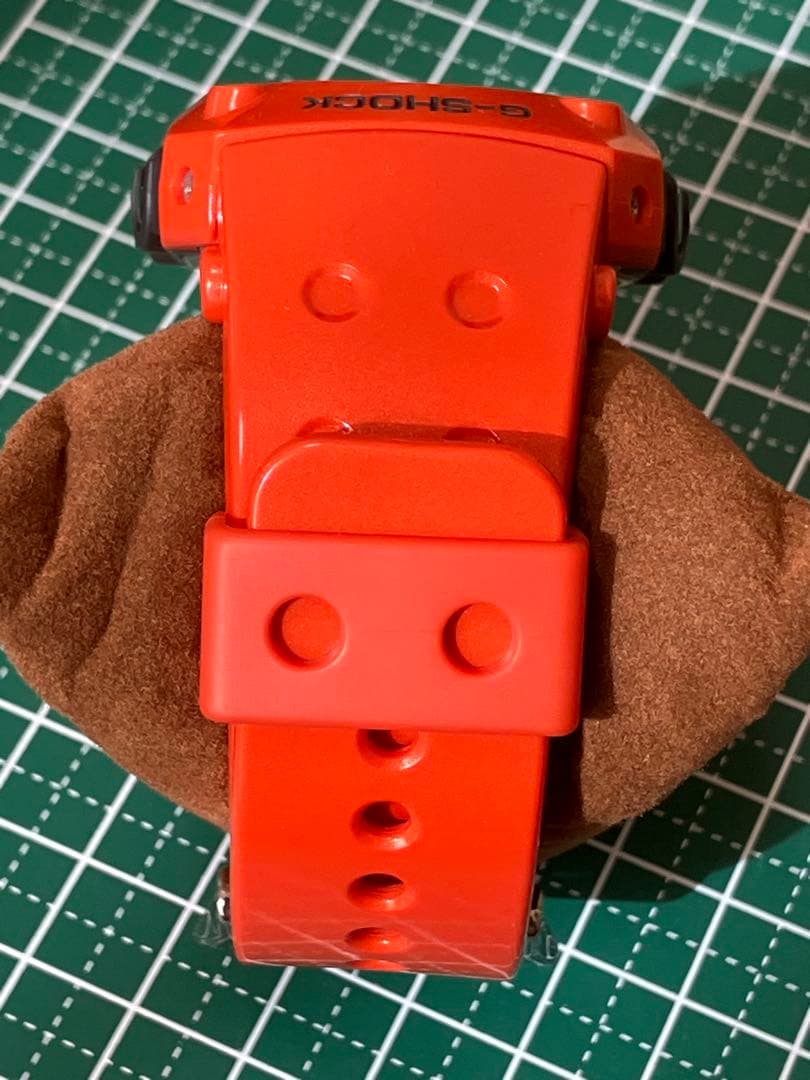 CASIO G-SHOCK G-8000 オレンジ×ブラック レッド液晶