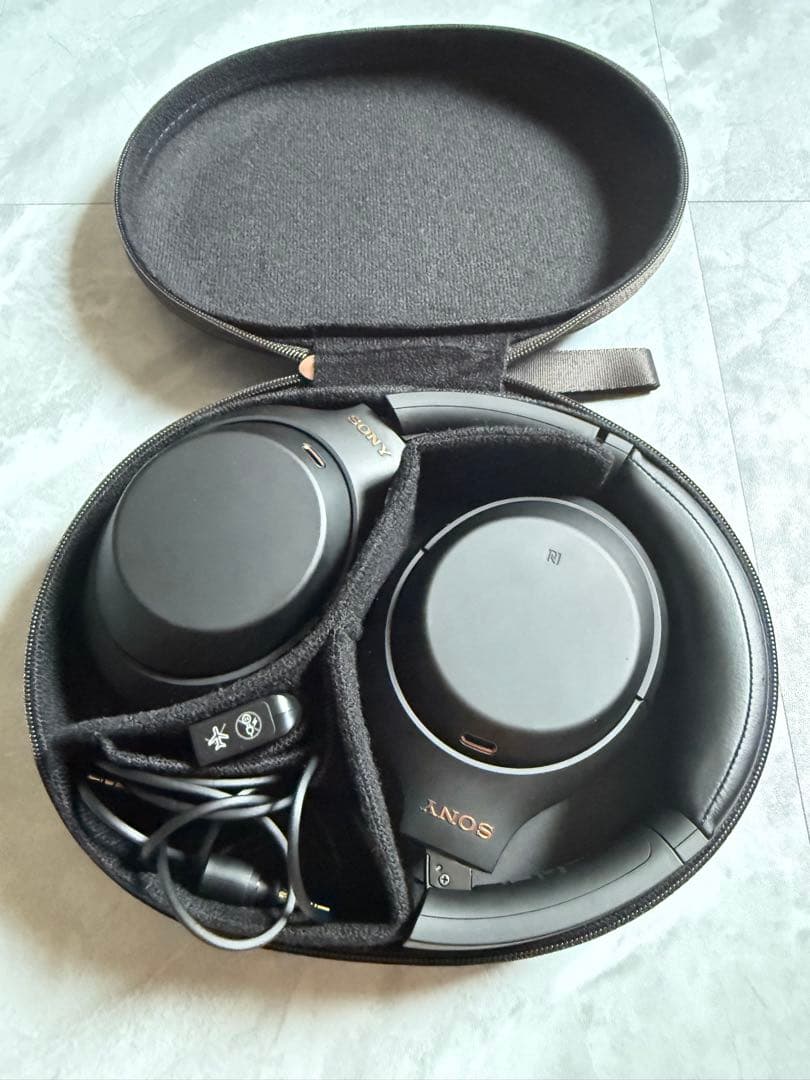 【美品】SONY WH-1000XM4 ワイヤレスヘッドホン ブラック