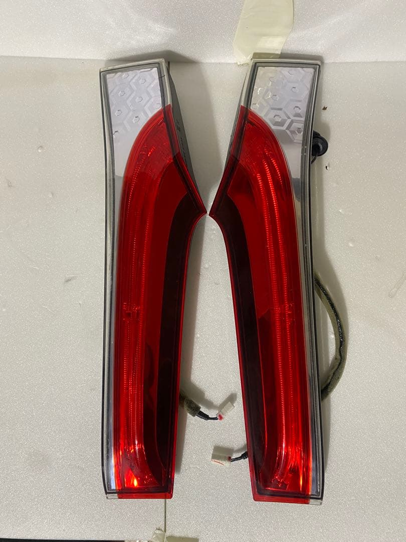 ホンダ フィット GK3 GK4 GK5 GK6 純正テールランプ 4点セット