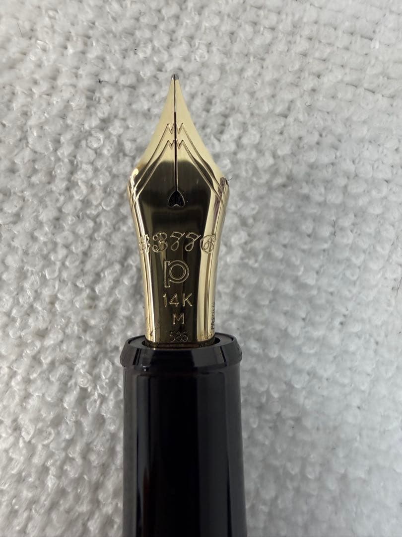 PLATINUM 14K万年筆 黒 ☆