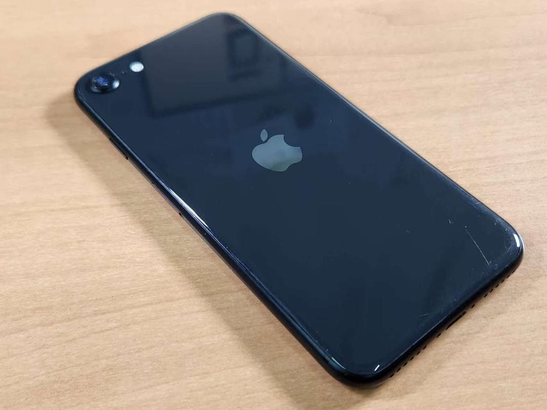 020500K iPhone SE A2296 第2世代 64GB