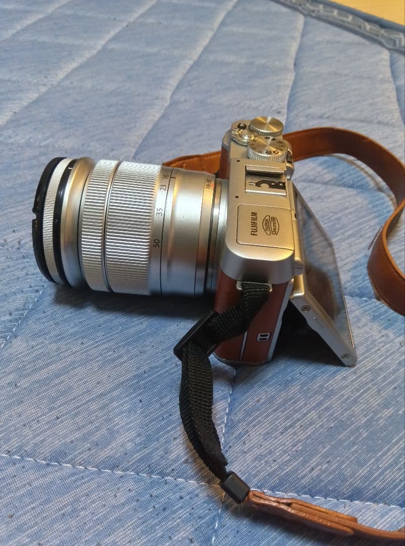 FUJIFILM X-M1 ミラーレスカメラ 16-50mm