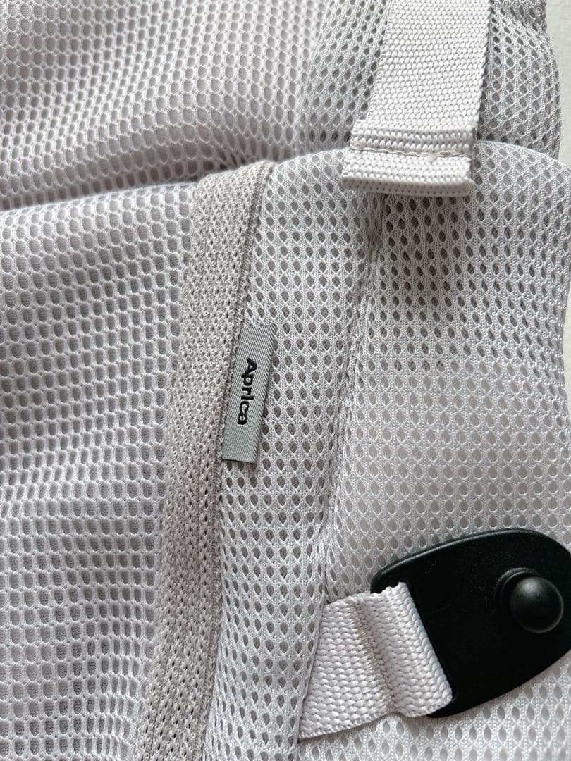 新品:Aprica アップリカ ラクリス 抱っこ紐 ホワイトアッシュ