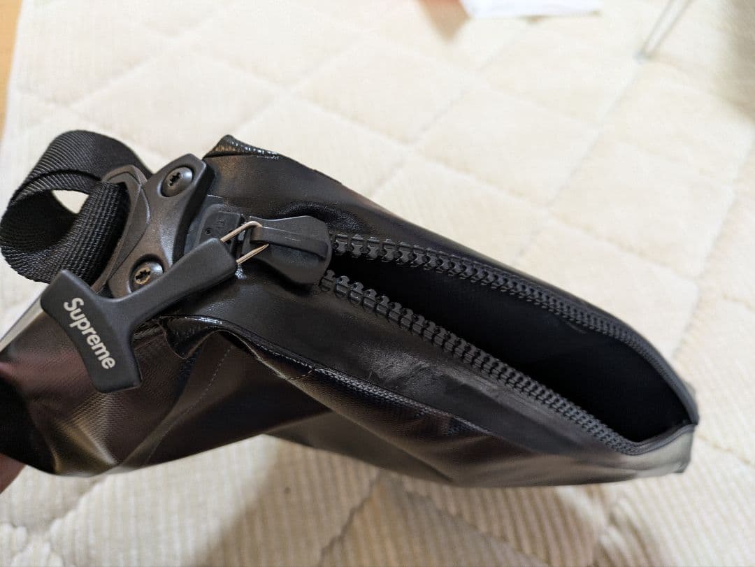 G*a様 SupremeORTLIEB Small Messenger Bag