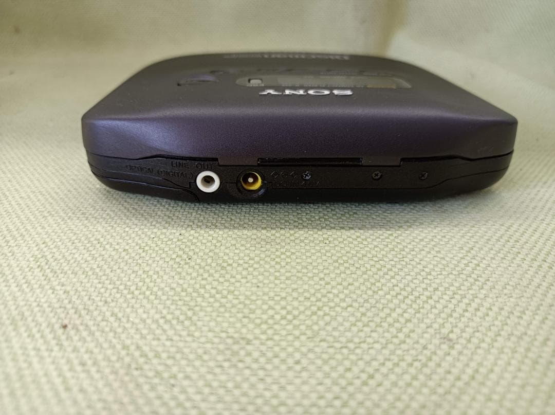 都《AEANN》　Discman　ESP D-335　ポータブルCDプレーヤー