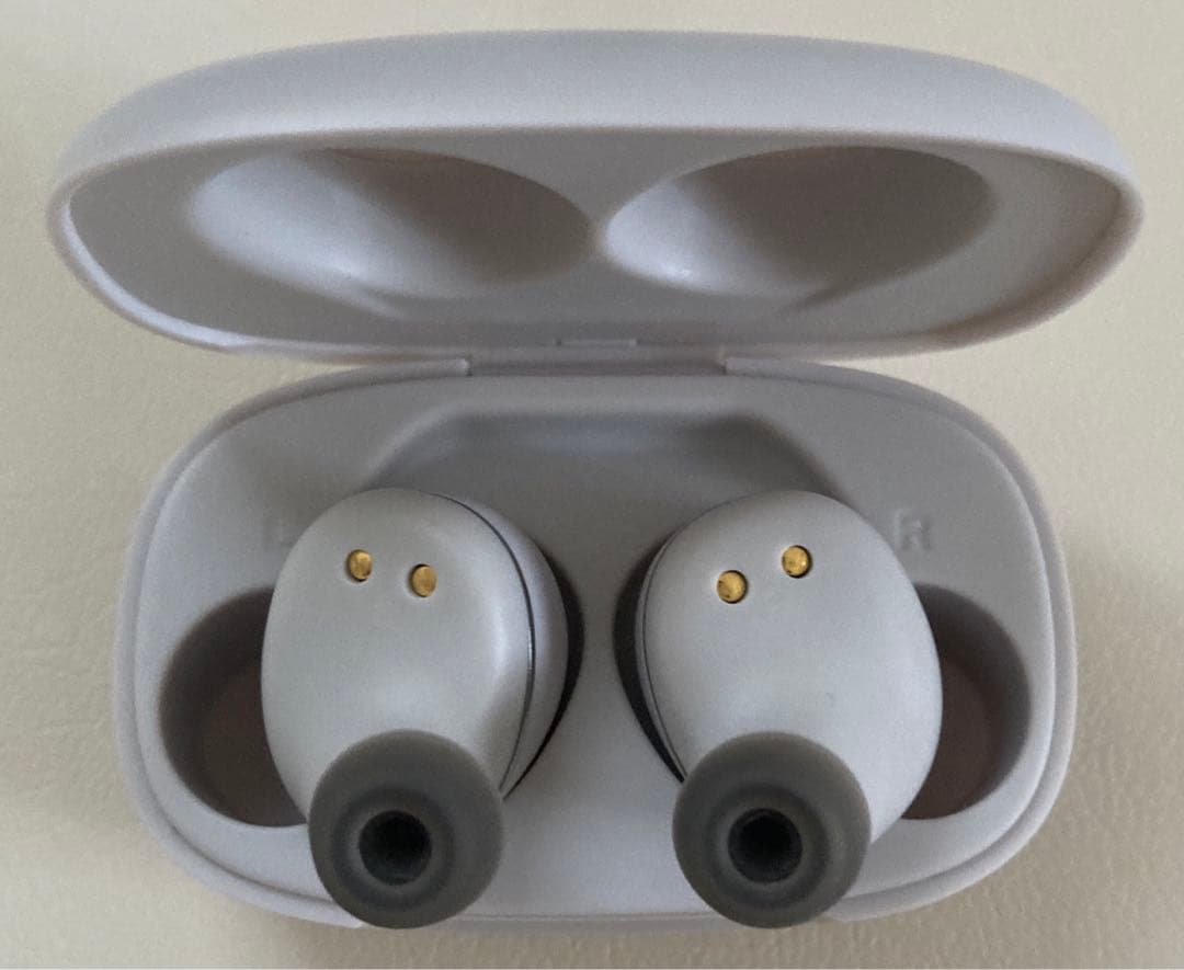 【美品】怪盗キッド ワイヤレスイヤホン AOW01 名探偵コナン