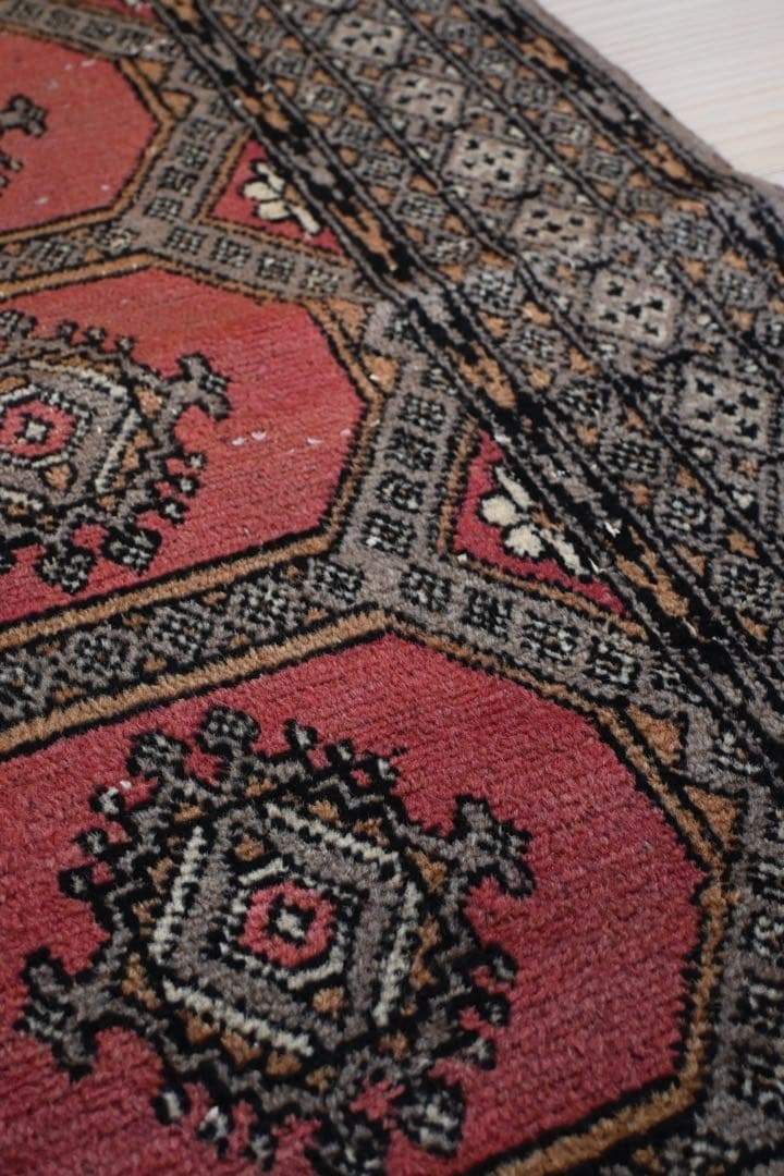 122x80cm パキスタン・ラホール産 絨毯