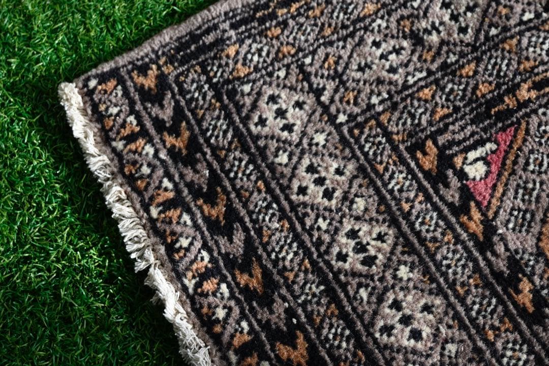 122x80cm パキスタン・ラホール産 絨毯