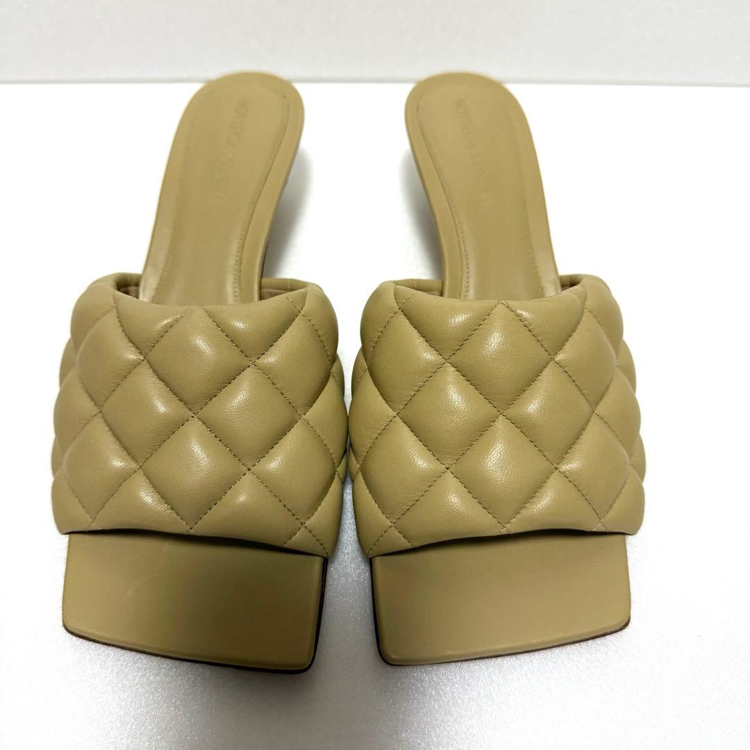 【極美品】ボッテガヴェネタ サンダル 36.5 パデッド ミュール ベージュ