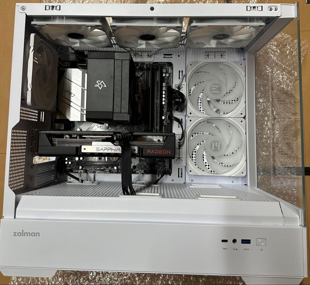 PCケース(自作PC用) Ryzen 7 5700X + RX 9060 XT 32GB SSD 1TB