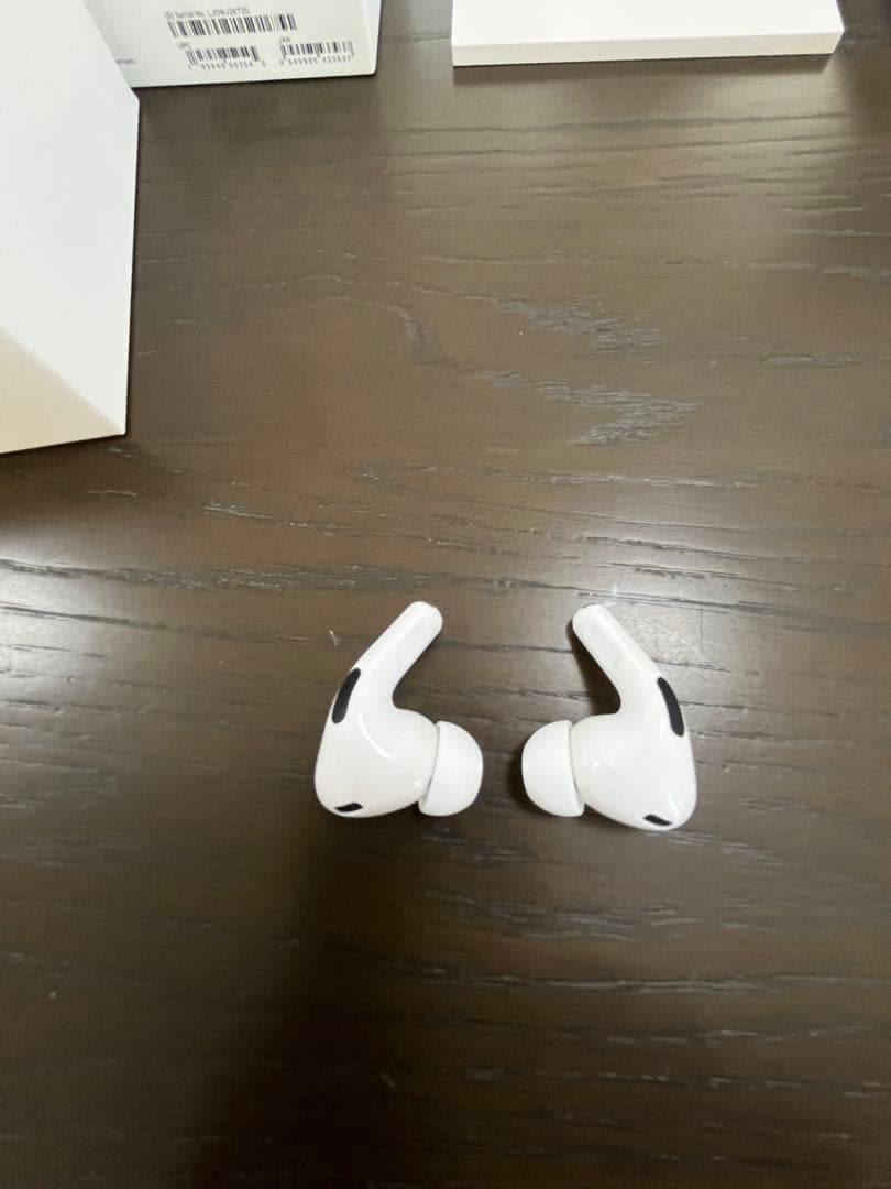 【値下げ】AirPods pro2 本体 ホワイト 付属品付き