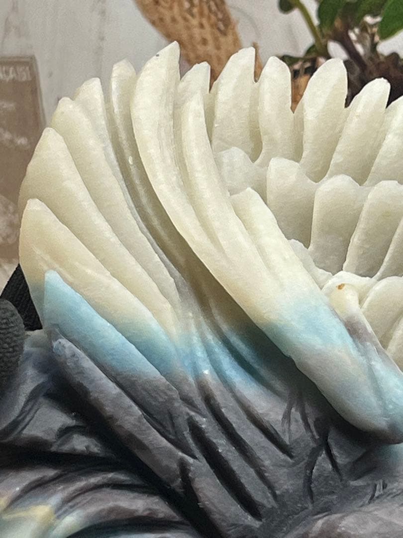 天然石　トロレアイト　カービング鷹　オーダー台座付き　大きな彫刻No.891