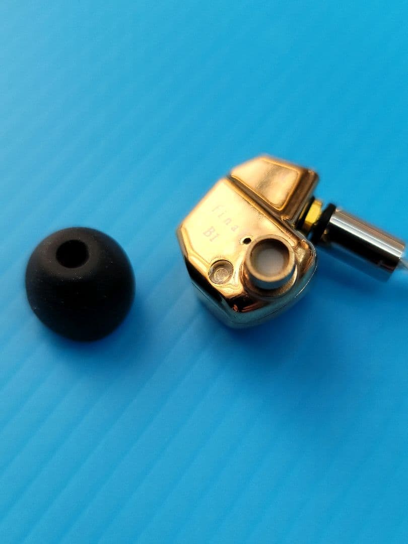 final B1 【FI-B1BDSSD】シルバーコートケーブル