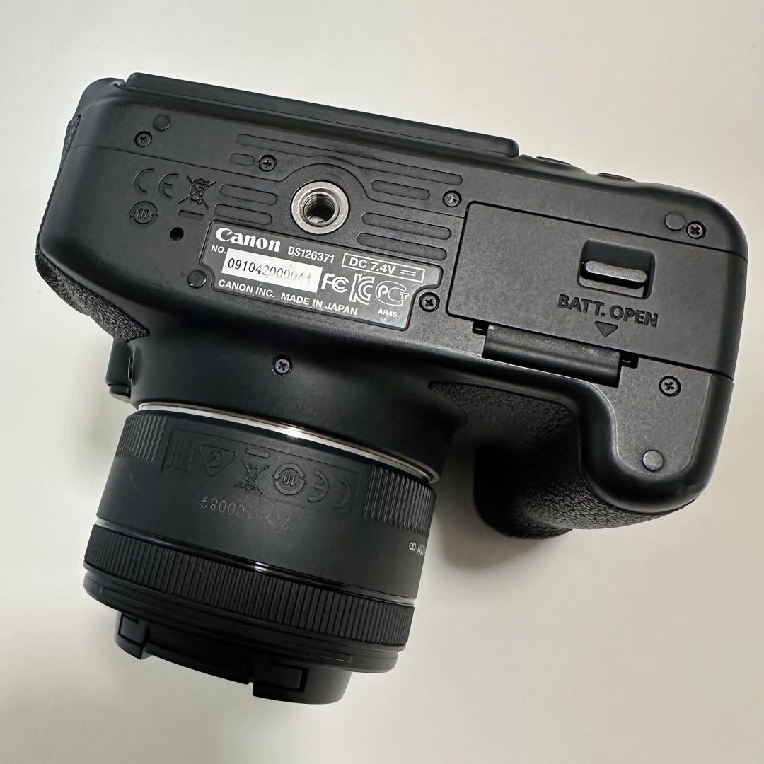 Canon EOSKiss X6i 一眼レフ + 50mm レンズ SDカード付