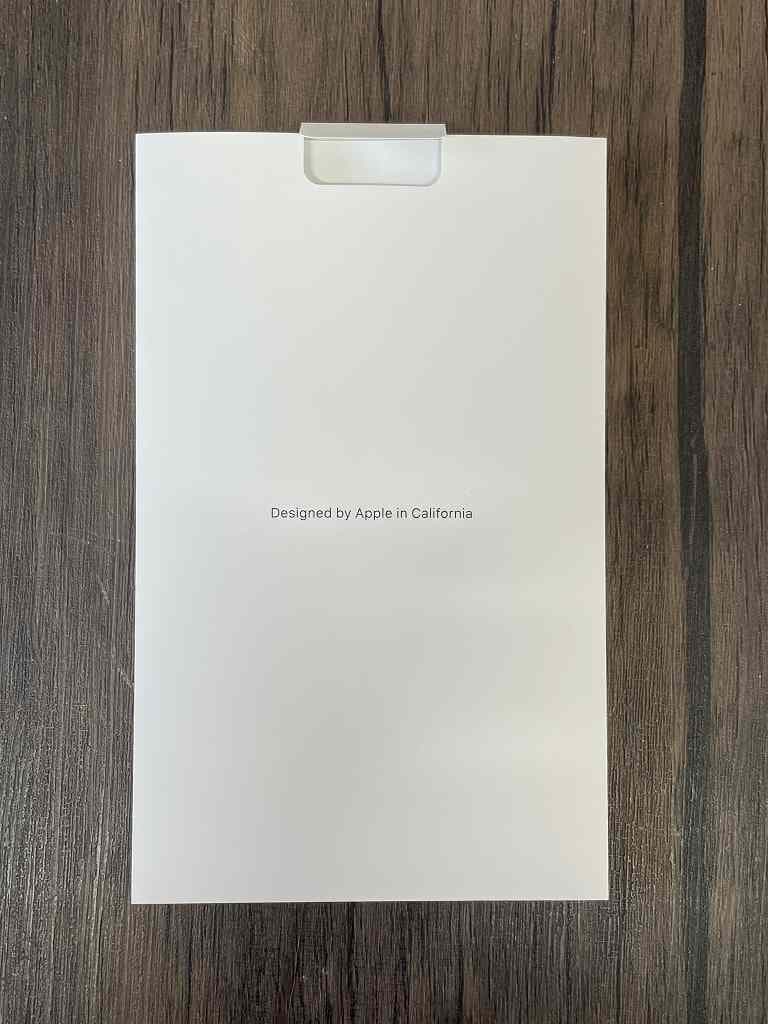 ④【美品】iPad Apple 第9世代　Wi-Fiモデル　64GB