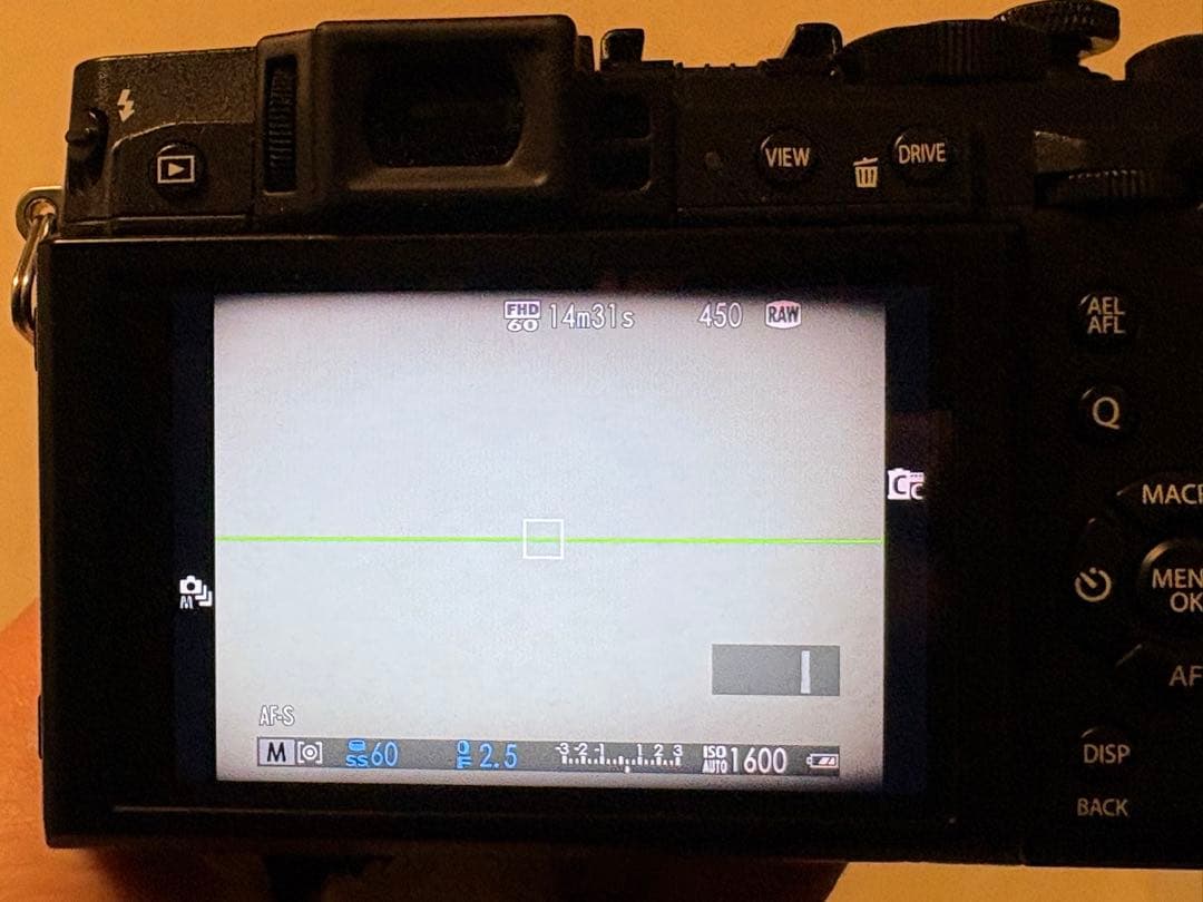デジタルカメラ FUJIFILM X-30