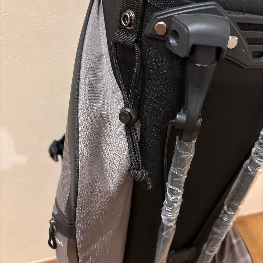 アディダス キャディバッグ 軽量スタンドバッグ 新品未使用　チャコール/ブラック