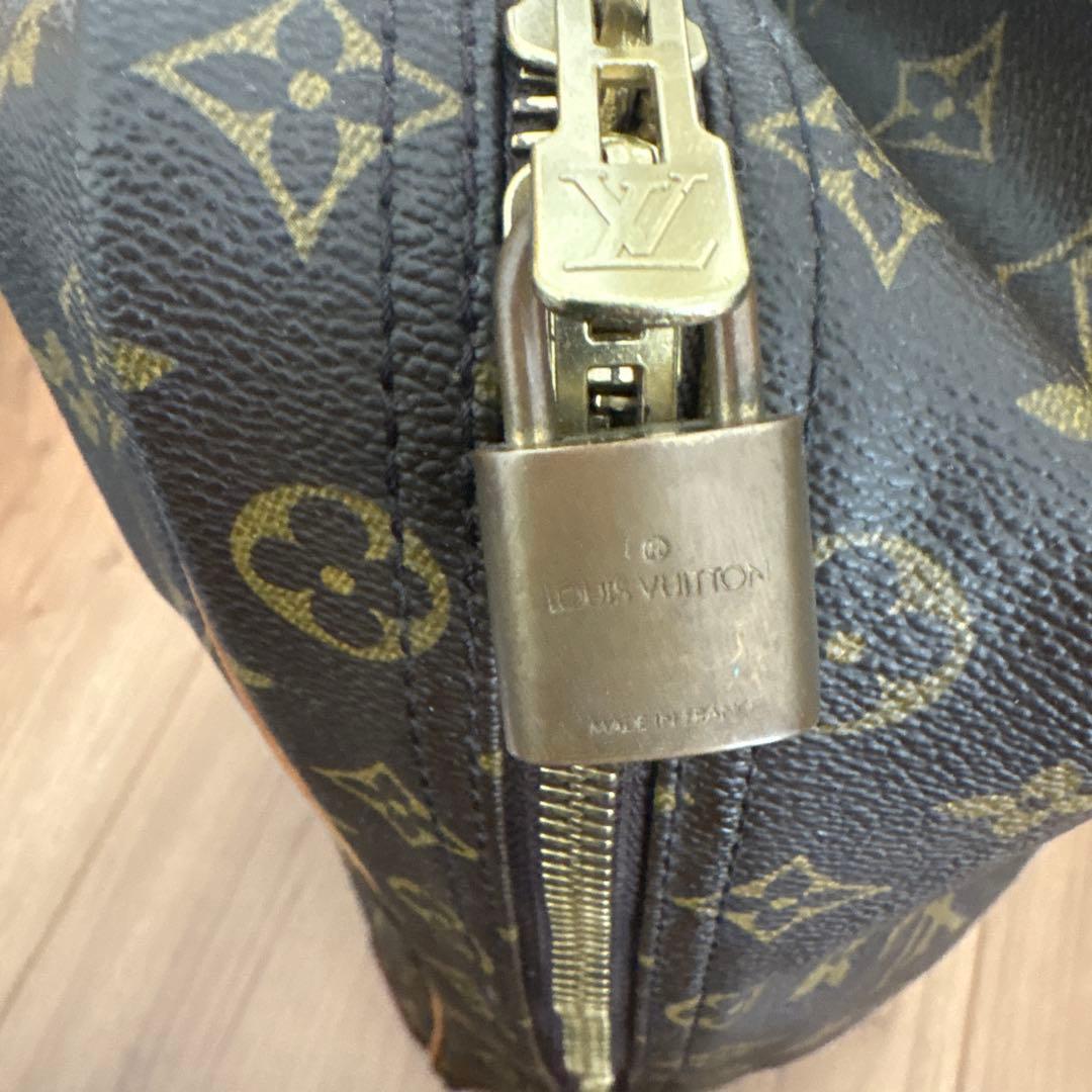 LUISVUITTONシリウスモノグラム※2回のみ使用。長期保存のため中汚れあり