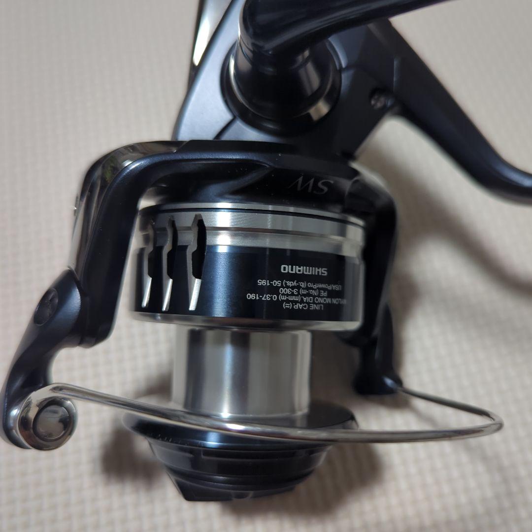 シマノ スピンキャストリール 黒