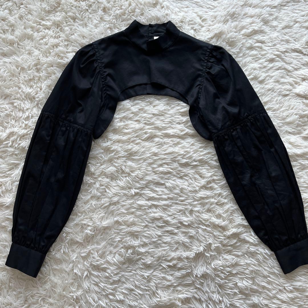 ノアール　ケイニノミヤ　 クロップドシャツ パフスリーブ 黒　コムデギャルソン