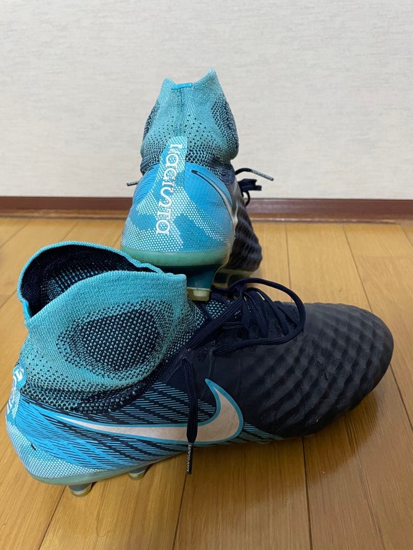 NIKE MAGISTA オブラII