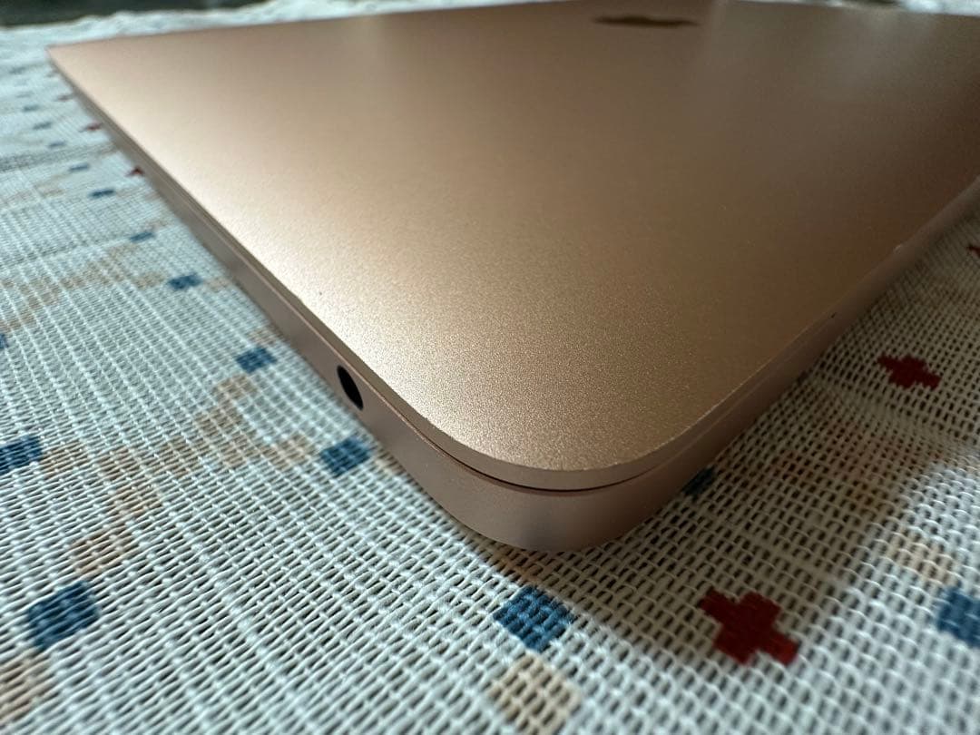 MacBook Air M1(2020年) 13㌅ 8GB/256GB