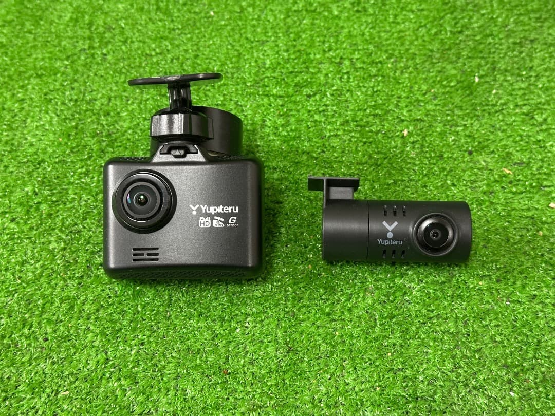 ユピテルの ドライブレコーダー WDT510 フルHDです前後2カメラ