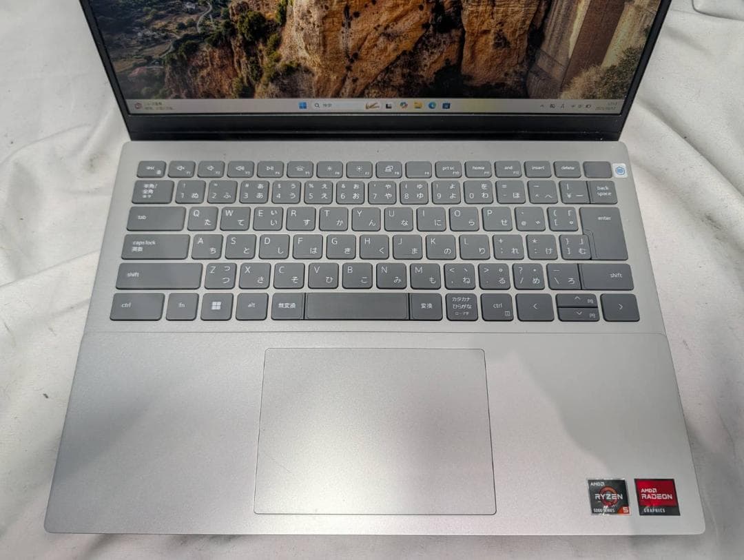 Windowsノート本体 Dell Inspiron Ryzen5/8GB/SSD256GB/Win11