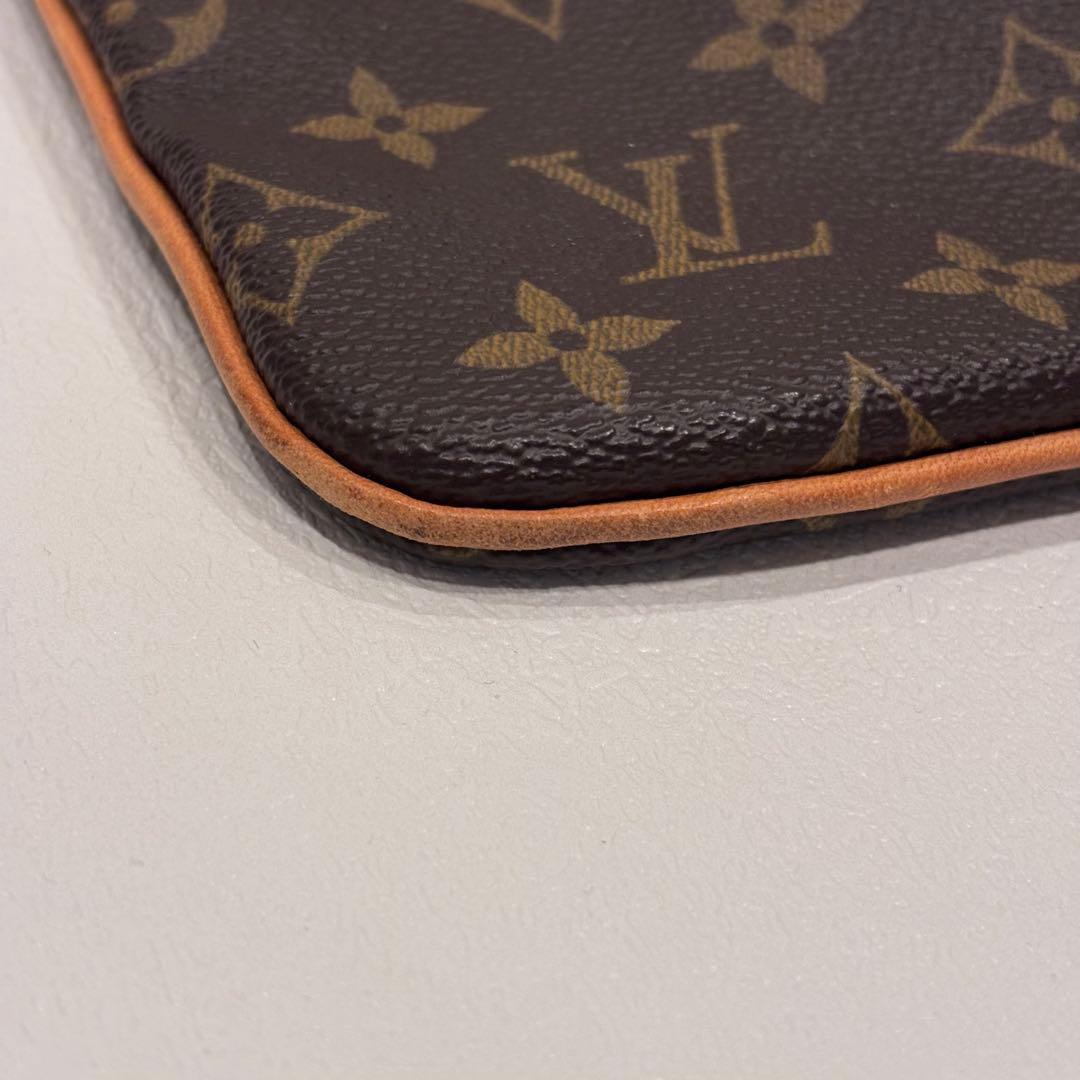 ルイ・ヴィトン　ポシェット・ヴァルミー　モノグラムキャンバス