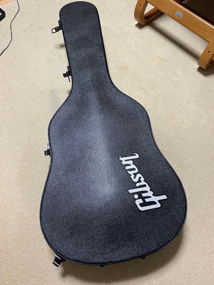 ギブソンJ-45 Studio Satin Rosewood （ハードケース付）