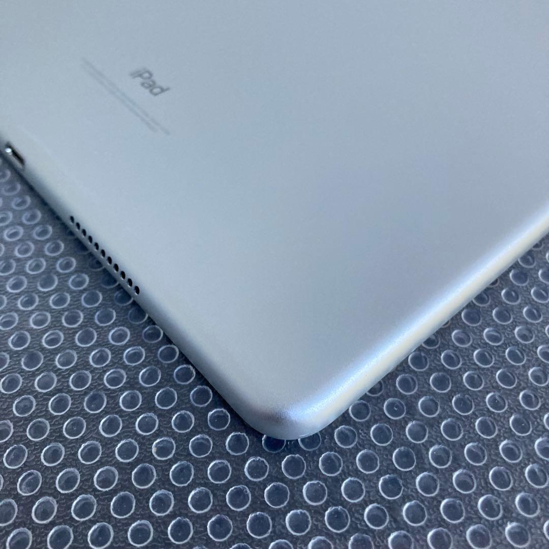 817 電池良好☆iPad Pro 64GB 10.5インチ SIMフリー☆