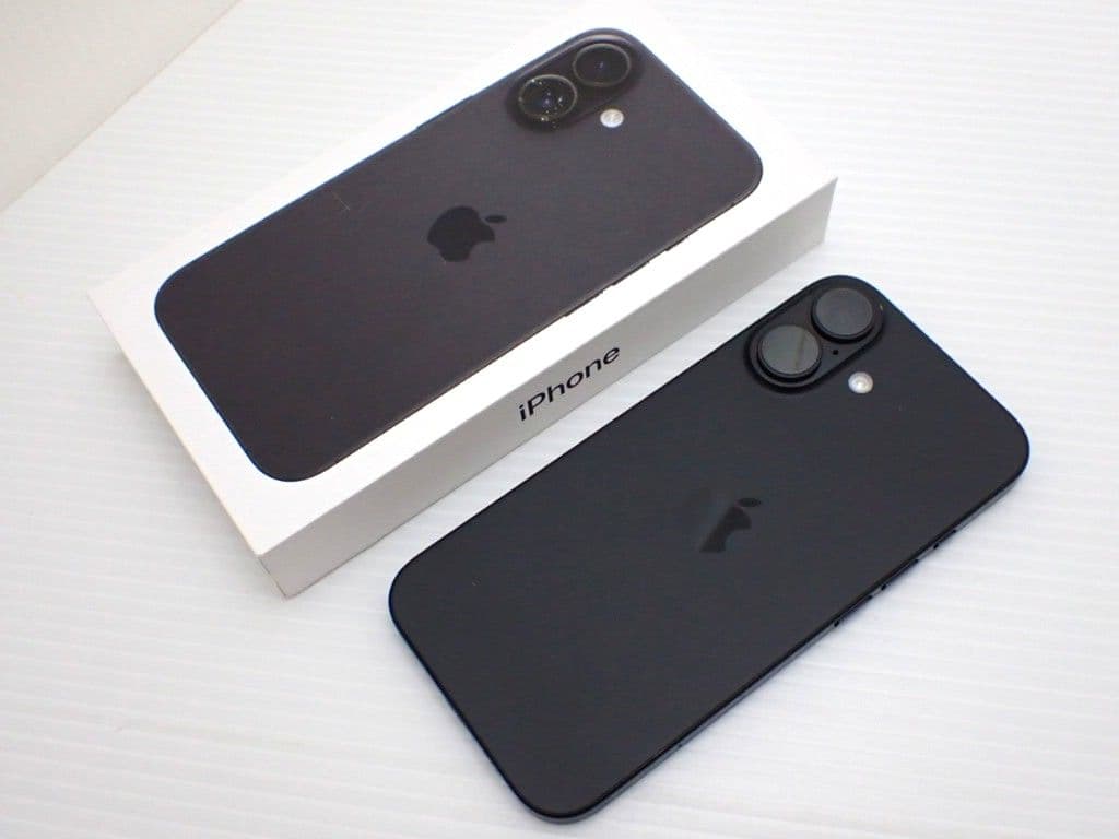 【未使用 動作確認済iPhone16 128GB ブラック SIMフリー5G対応
