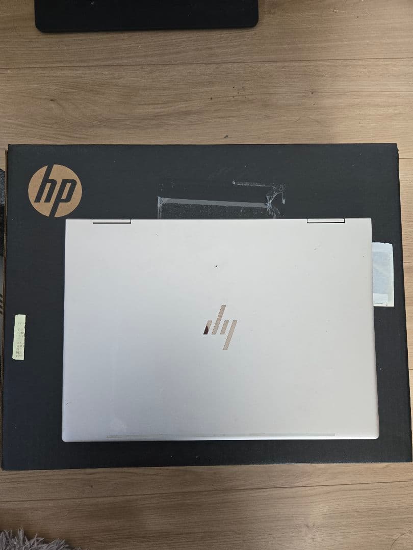 HP Spectre 13.3インチ ノートPC 本体