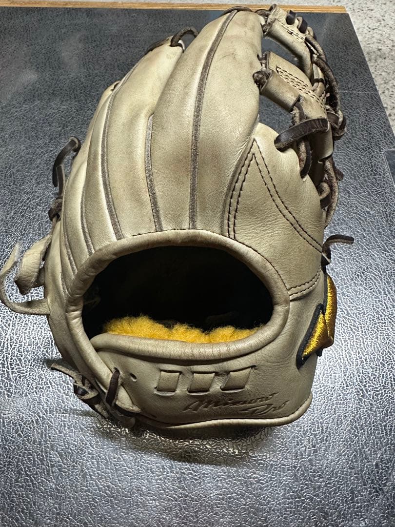 ミズノプロ　硬式グローブ　内野用