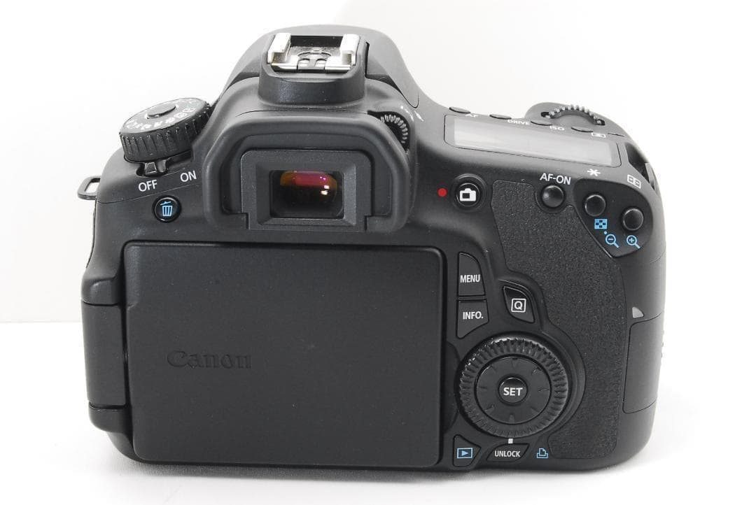 Canon EOS 60D 高画質！初心者～アマチュアまで幅広く使える♪