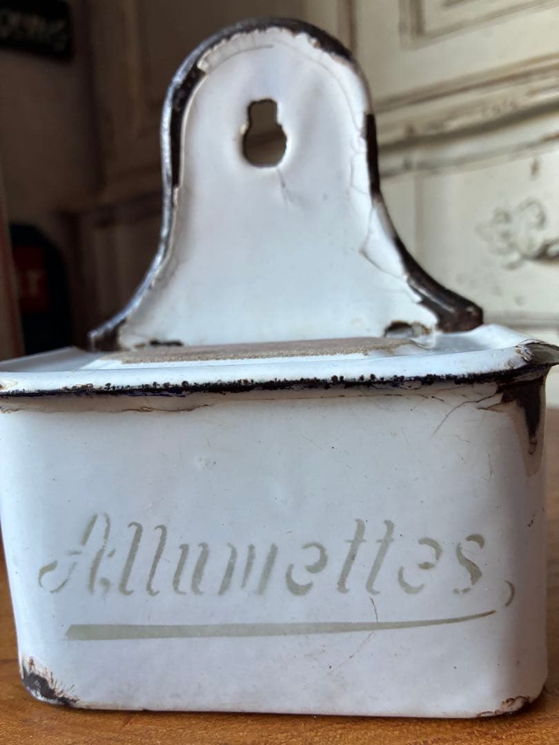 フランス　アンティーク　ホーロー　アリュメット缶　マッチ入れ　ホワイト　②