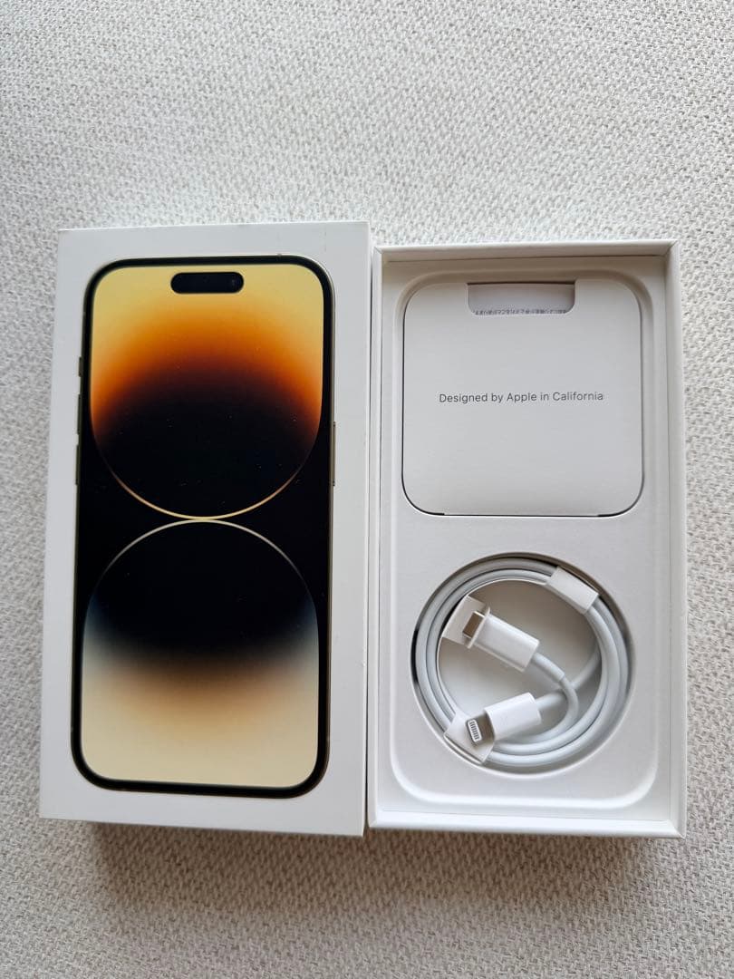 【極美品】Apple iPhone 14 Pro 1TB ゴールド 本体