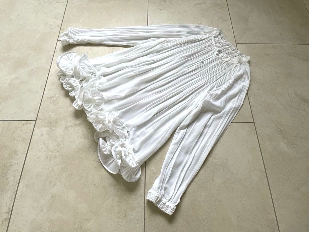 新品未使用IENAイエナ プリーツフリルブラウス