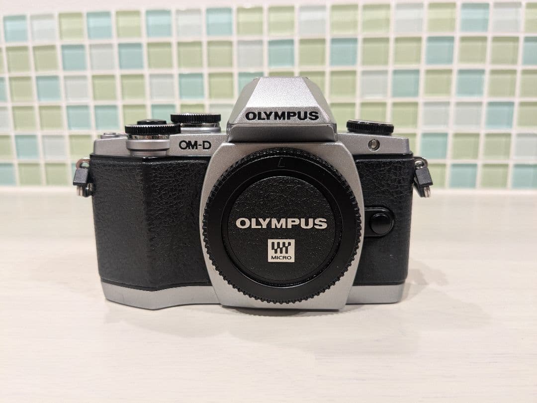 OLYMPUS OM-D E-M10 本体と付属品他＋撮影ガイド付