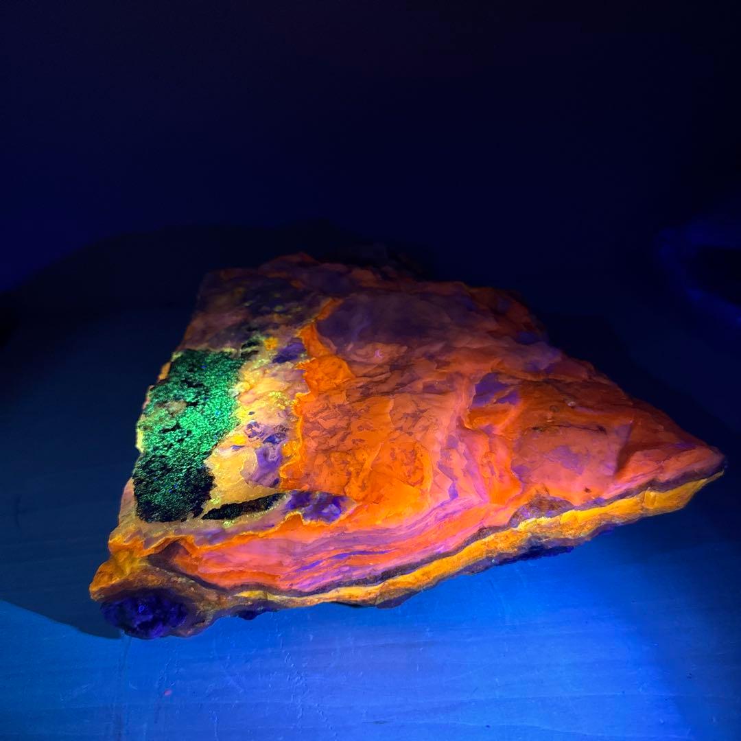 北海道石　然別オパール　蛍光オパール約2700ｇ