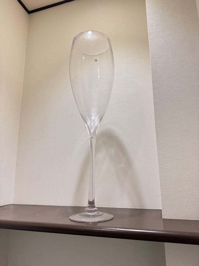 巨大シャンパングラス　店舗イベント　花瓶　インテリア　デカ盛りパーティー風水
