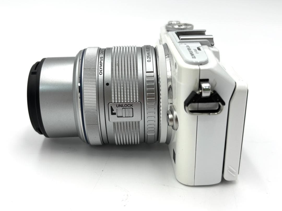 【稼動品】一眼レフカメラ　オリンパス　PEN Life　E-PL6　レンズ付き