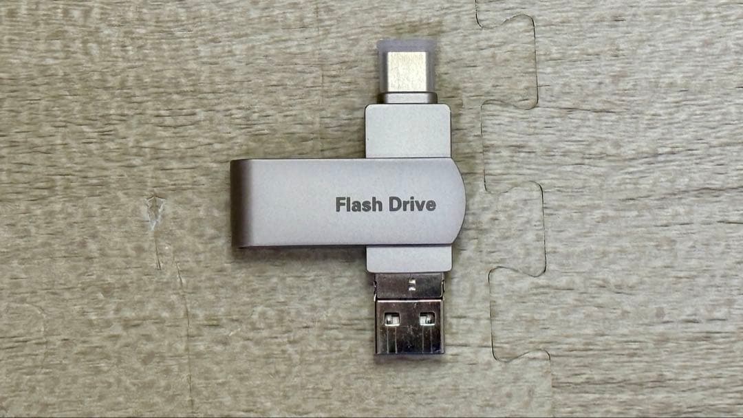 [特典山盛り]iPhone13(美品) バッテリー最大容量96%(純正交換)