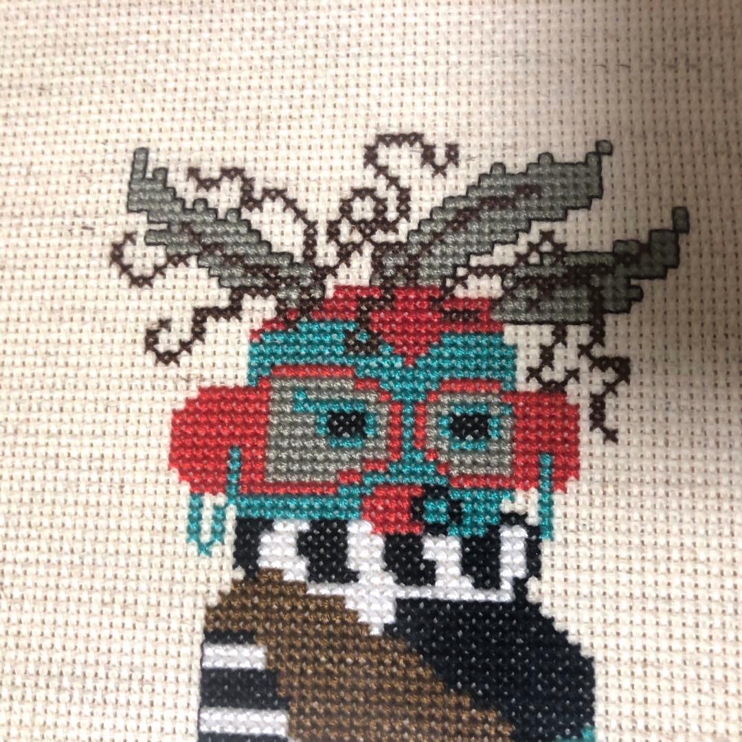 ホピのカチナ族のカチナ刺繍、ビンテージ壁飾り