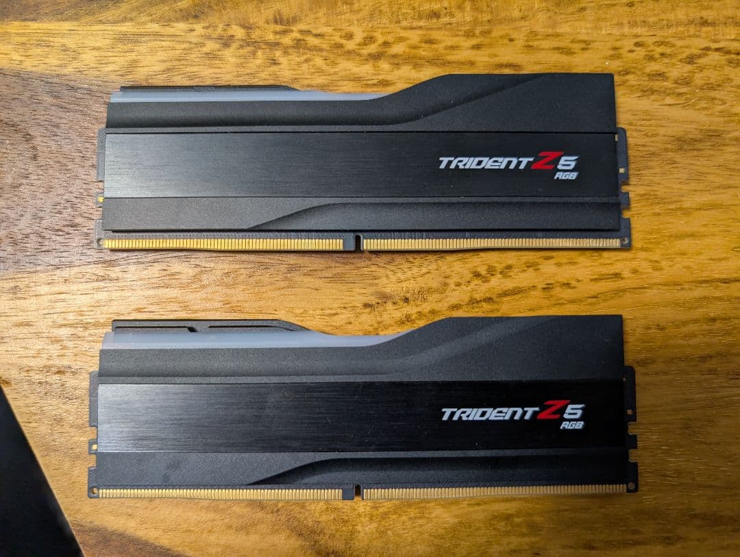 メモリー G.Skill Trident Z5 RGB 32GB (2x16GB)